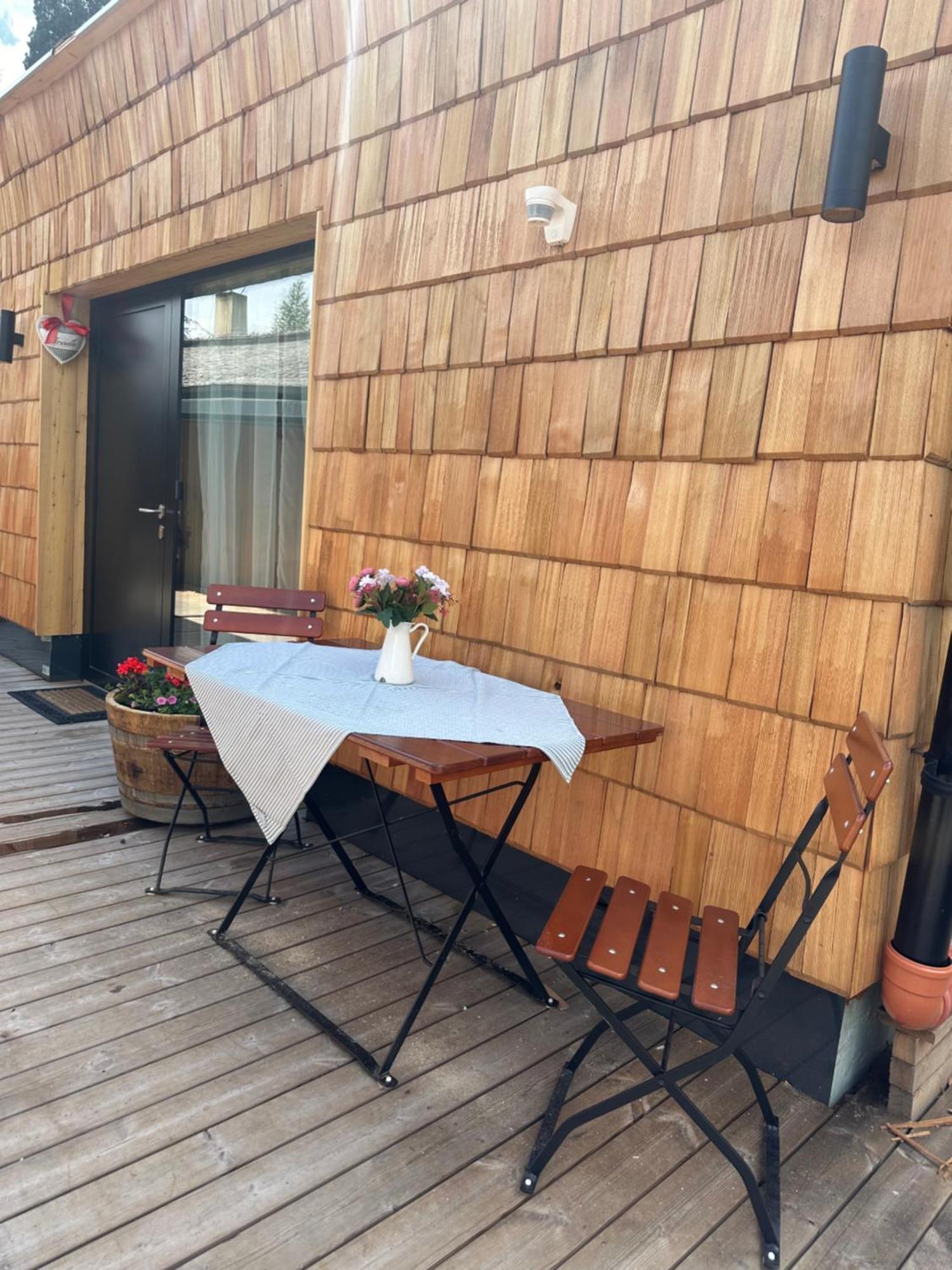 Peer Alm Hotel Navis Екстериор снимка